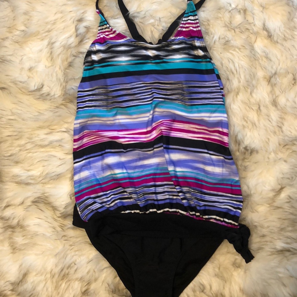 Filly flair tankini size small brand new